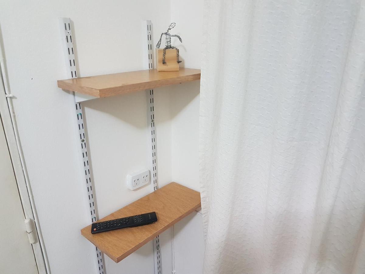 Habitación con baño privado Un piso por escalera Ciudad Autónoma de Ciudad Autónoma de Buenos Aires Exterior foto